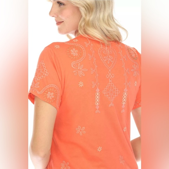 Johnny Was JWLA Faye Crew Neck Tee Size Small in Living Coral Boho Chic - Picture 11 of 12